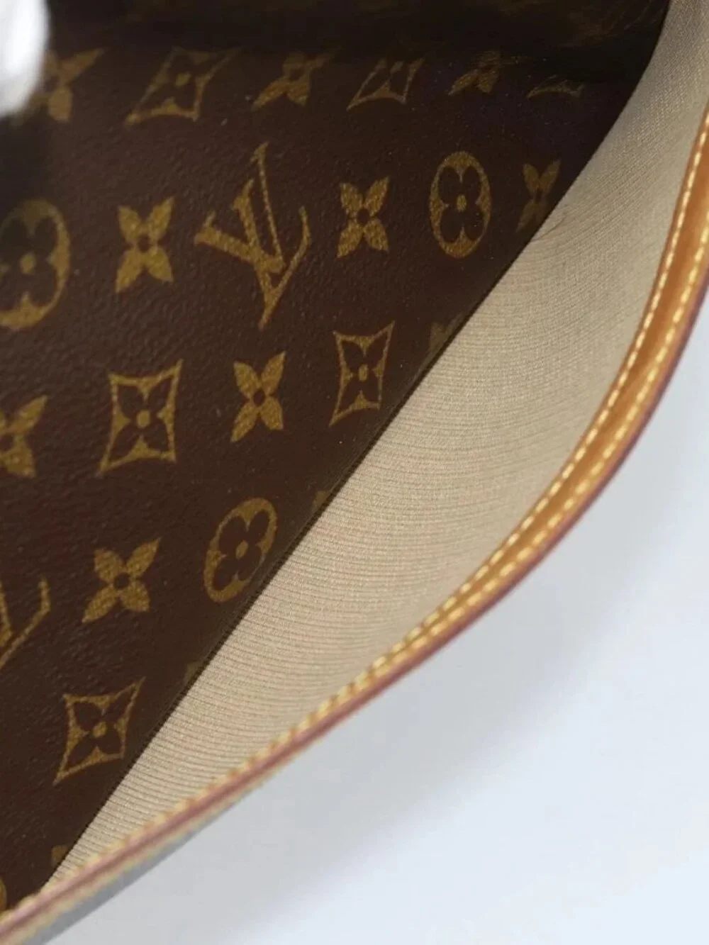 LOUIS VUITTON Monogram Reporter PM Shoulder Bag M45254 LV Auth BA13482